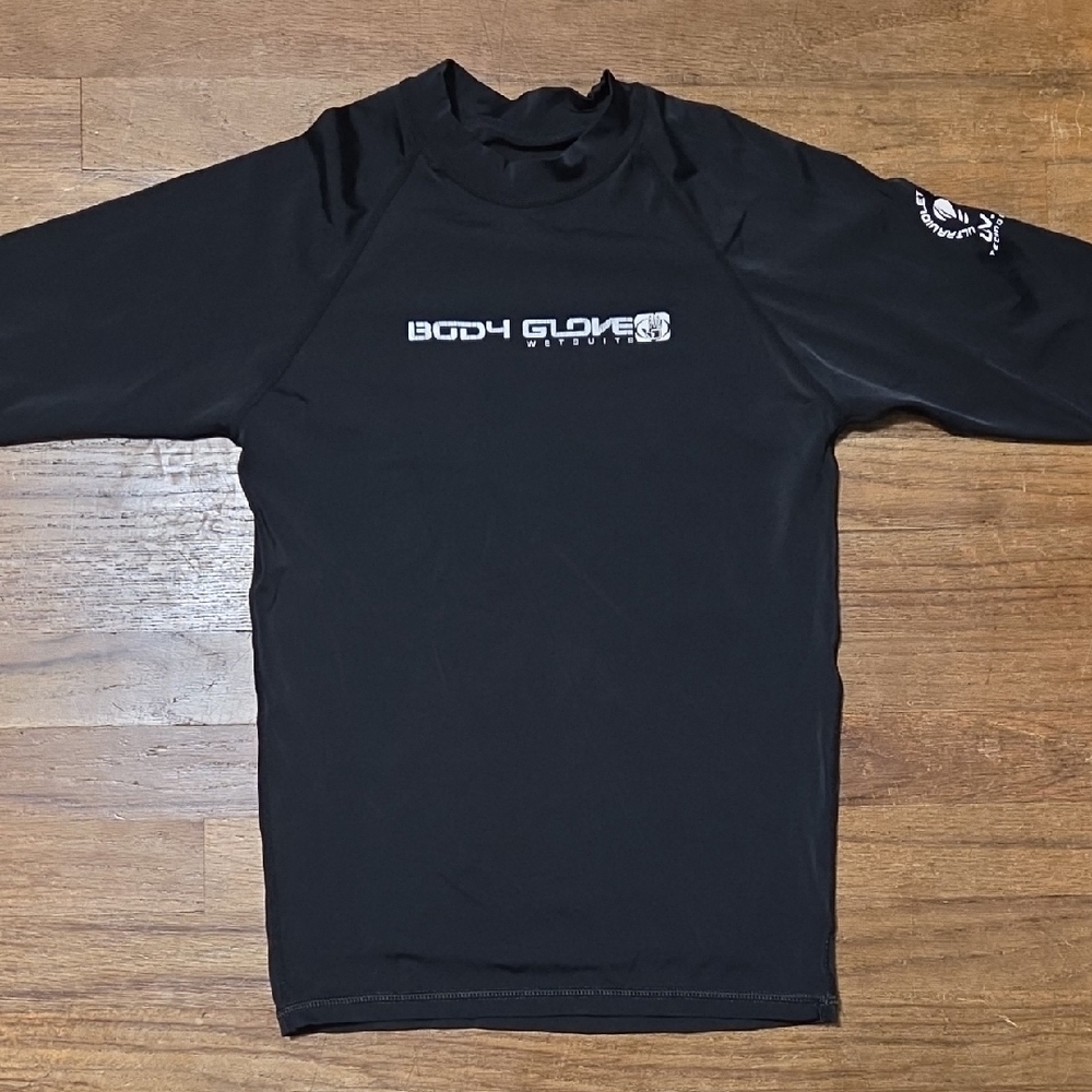 🔴2/$15 Body Glove Rash Guard Swim Tee - Unisex